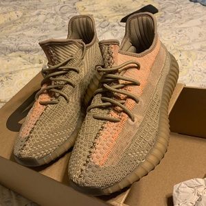 Yeezy 350 10-10.5 women 8.5 men